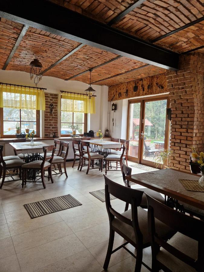 Stara Kuznia Radkow Hotel Buitenkant foto