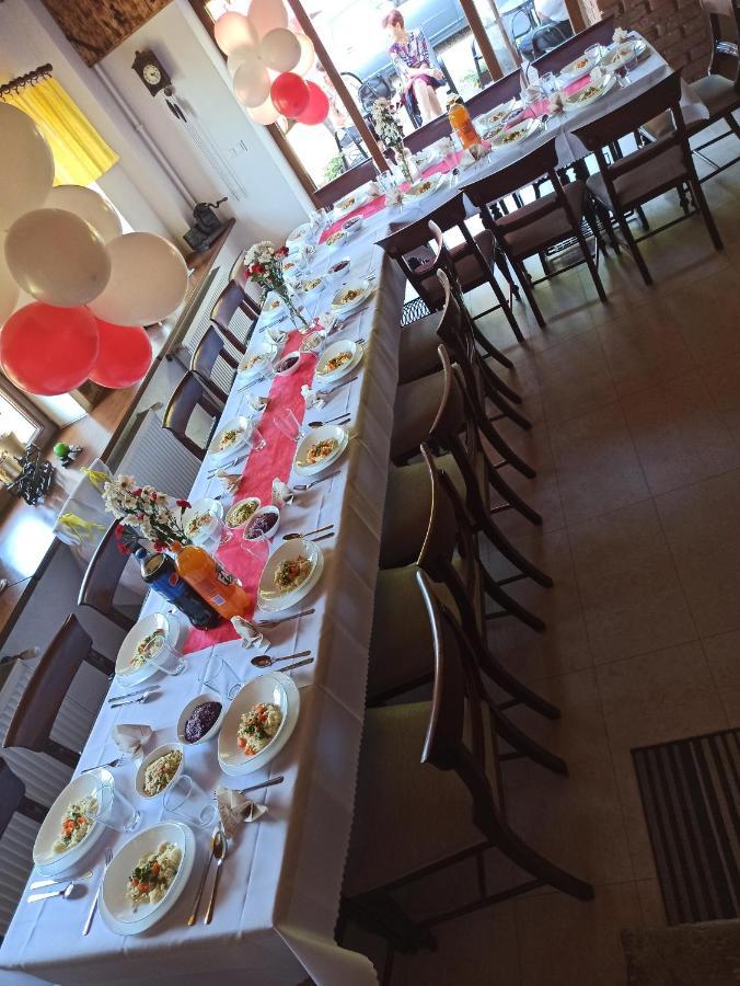 Stara Kuznia Radkow Hotel Buitenkant foto